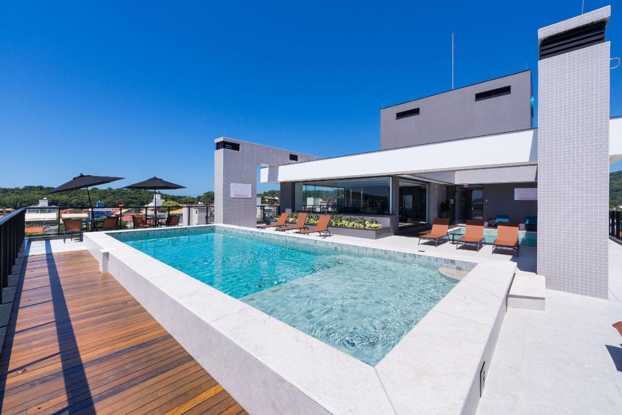 Adra 106 - Apartamento No Centro De Bombinhas - Rooftop Com Piscina E Academia - A Poucos Metros Da Praia - エクステリア 写真